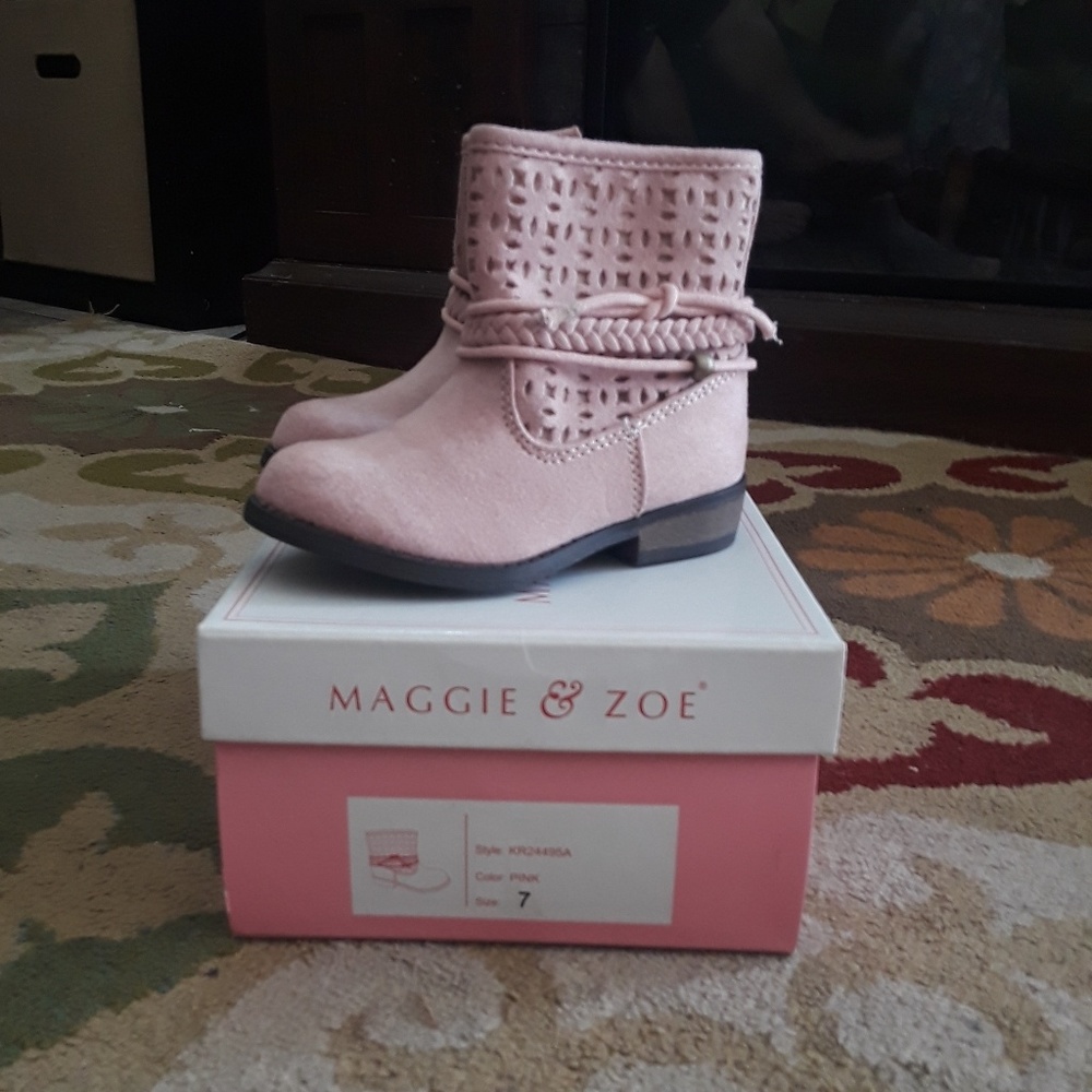 Maggie and zoe toddler boots